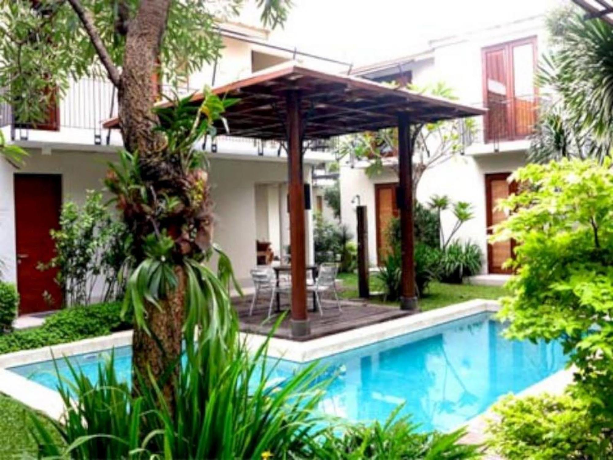 Chic Quarter Hotel Jakarta Exterior photo